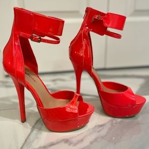 Stunning orange heels